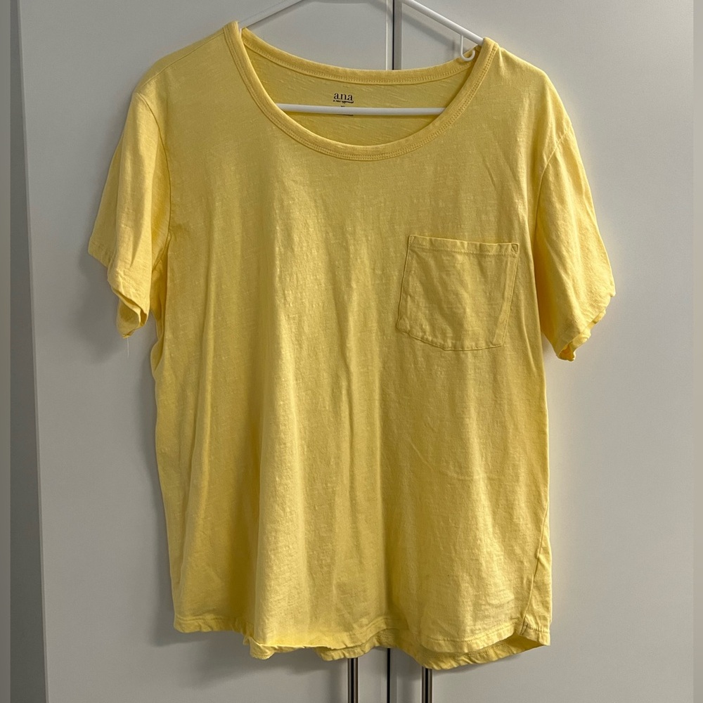 a.n.a Women's Yellow Top  with Pocket Sz XL